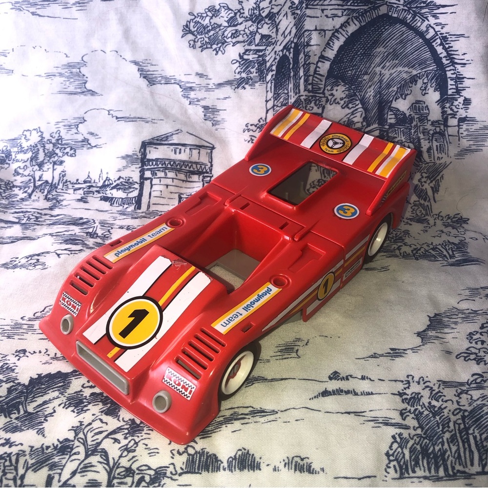 VINTAGE 1979 PLAYMOBIL #3147 RED FORMULA 1 RACE CAR 7.5" LONG.